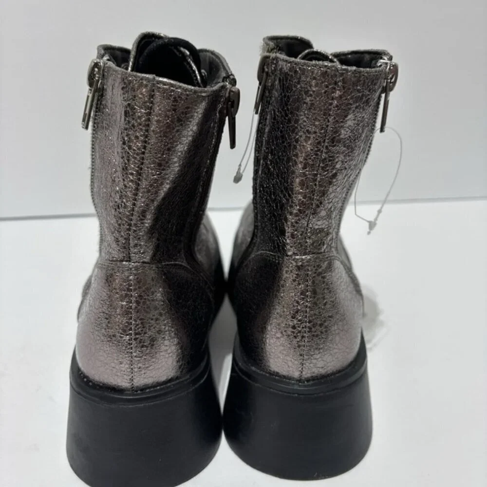 Steve Madden Big Kids’ Jinez Combat Boots, Girls’ Size 5 M